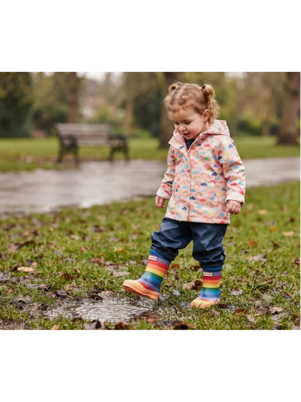 Hunter Kids Infant First Rainbow Print Wellington Boot | Multicoloured size 6C